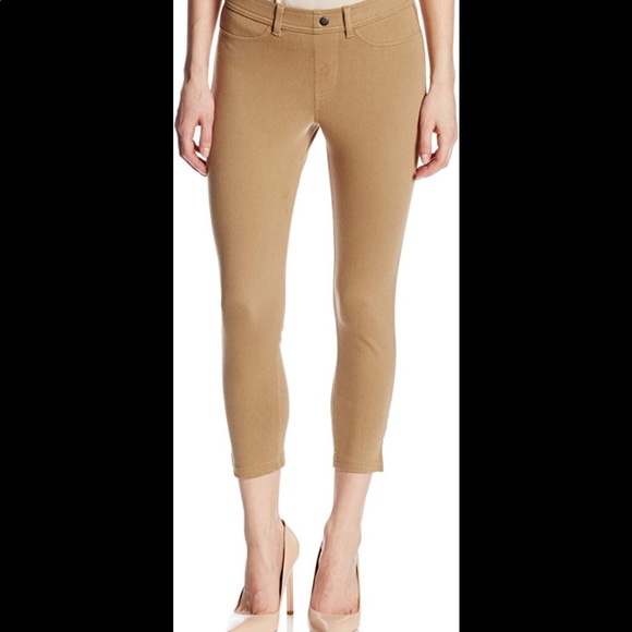 Spring Comfort Hue Khaki Capri Leggings 